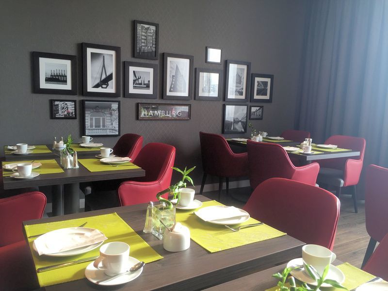 Bridge Inn Hotel Hamburg-Harburg Buitenkant foto