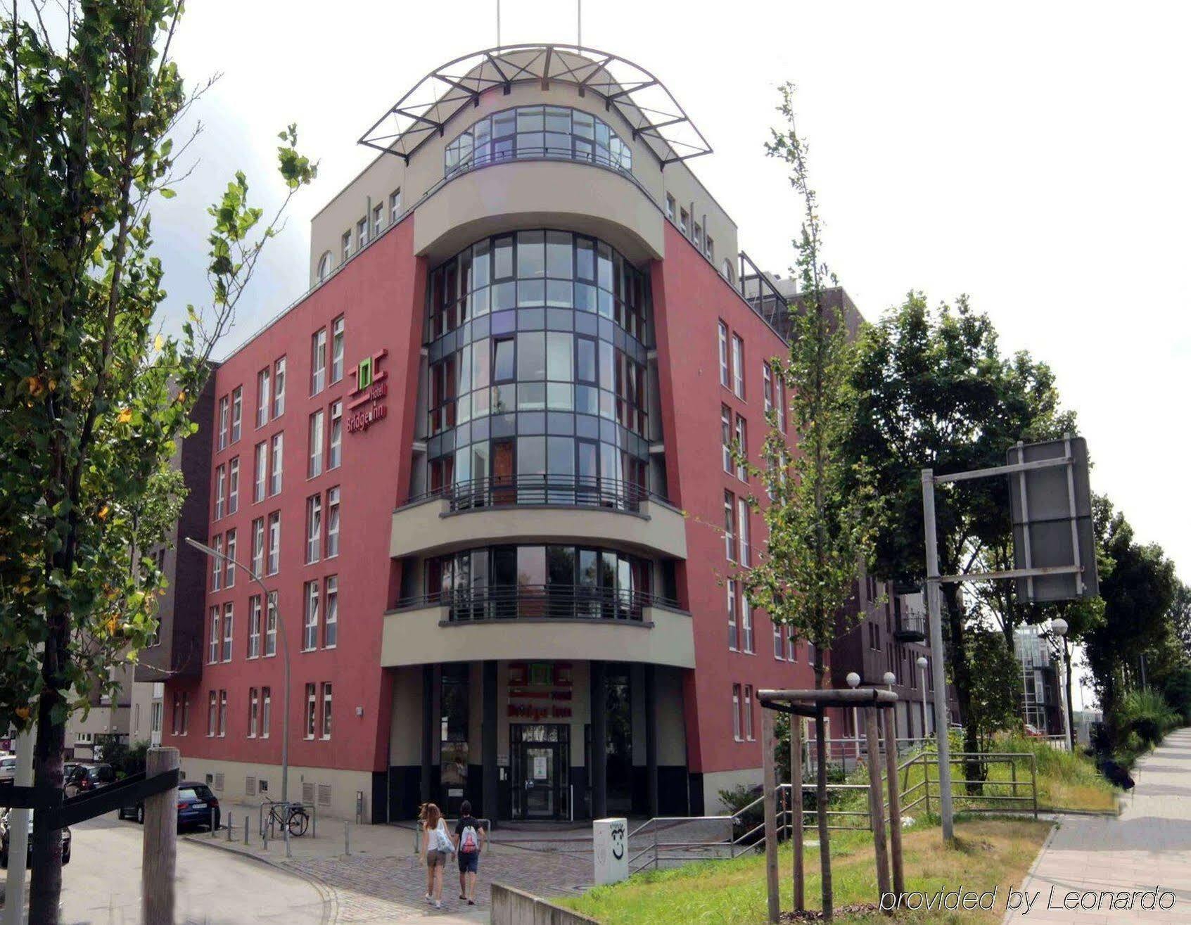 Bridge Inn Hotel Hamburg-Harburg Buitenkant foto